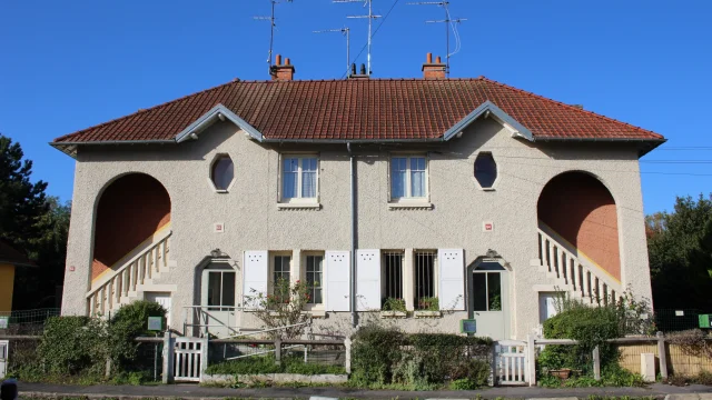 Manchas Cite╠ujardin Maison.jpg Sl